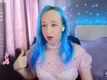 Thetrixy Chaturbate stream image from April 14, 2025