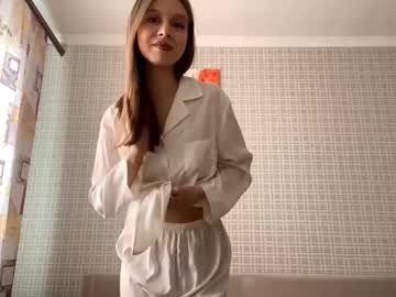 Kendrafleek Chaturbate stream image from April 14, 2025