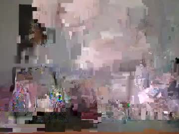 Noemybaby Chaturbate stream image from April 14, 2025
