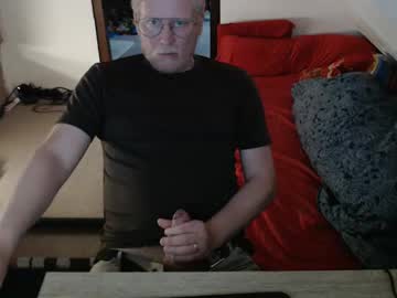 Pussylovercb Chaturbate stream image from April 14, 2025