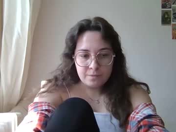 Bluebutterfly_69 Chaturbate stream image from April 14, 2025