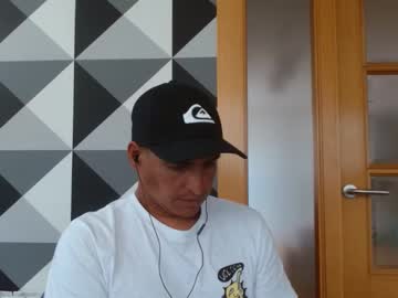 Daniel_Surfer Chaturbate stream image from April 14, 2025