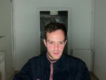 Elinternautaxd Chaturbate stream image from April 14, 2025