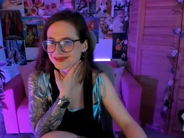 Oliviamcclean Chaturbate stream image from April 14, 2025