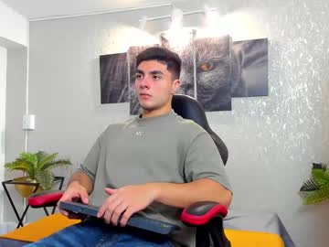 Simon_Teixeira Chaturbate stream image from April 14, 2025