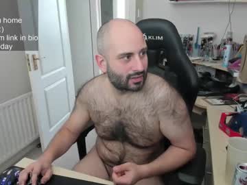 Str8slut4use Chaturbate stream image from April 14, 2025