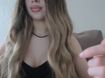 Amalia_Flora Chaturbate stream image from April 14, 2025