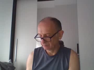 Konsiak Chaturbate stream image from April 14, 2025