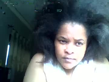 Mparogal Chaturbate stream image from April 14, 2025
