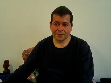 Felipebb40 Chaturbate stream image from April 14, 2025