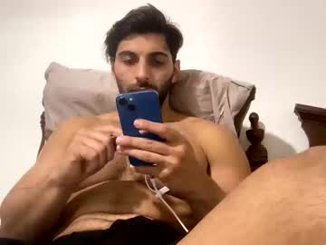 Fitcurvyman4fun_69 Chaturbate stream image from April 14, 2025