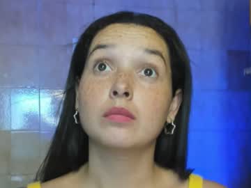 Frecklescurls Chaturbate stream image from April 14, 2025