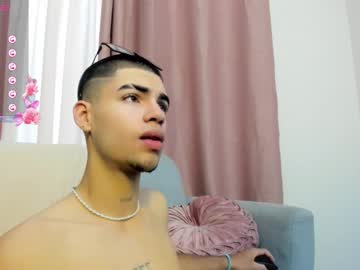 Kai_Pearluxe Chaturbate stream image from April 14, 2025