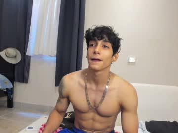 Axel_Rosse2 Chaturbate stream image from April 14, 2025