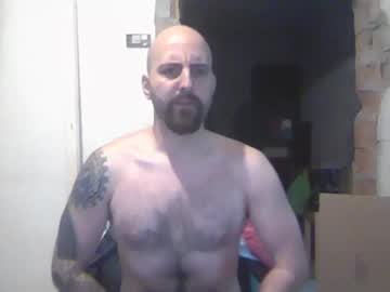 Joshua0017 Chaturbate stream image from April 14, 2025