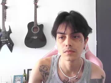 Kuefer Chaturbate stream image from April 14, 2025