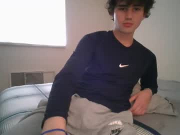 Pierre0180 Chaturbate stream image from April 14, 2025