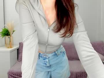 Anna_Burberry Chaturbate stream image from April 14, 2025