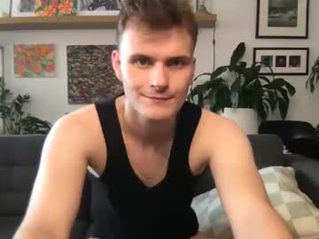 Benfromhollywood Chaturbate stream image from April 14, 2025