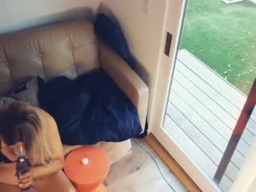 Seryntv Chaturbate stream image from April 14, 2025