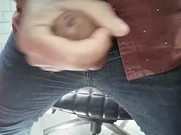 Girlovermxx Chaturbate stream image from April 14, 2025