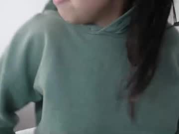 Skarlet_Adams Chaturbate stream image from April 14, 2025