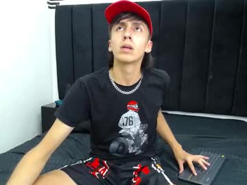 Zamir_Dicker Chaturbate stream image from April 14, 2025