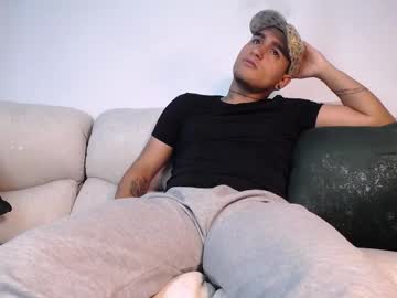 Chriss_Wg_ Chaturbate stream image from April 14, 2025