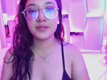 Violetta_Saenz07 Chaturbate stream image from April 14, 2025