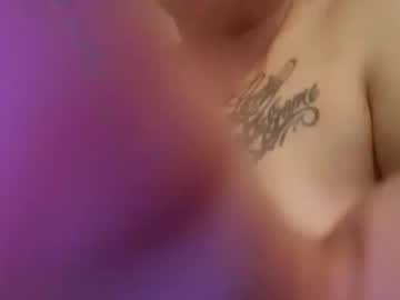 Bre918 Chaturbate stream image from April 14, 2025