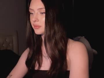 Chloeaw Chaturbate stream image from April 14, 2025