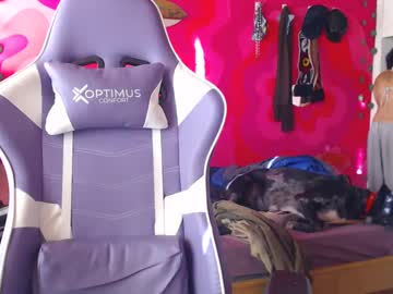 Darling_Selena Chaturbate stream image from April 14, 2025