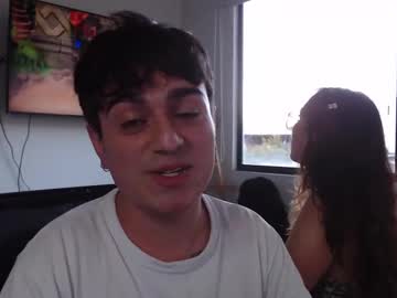 Ladypetitelive Chaturbate stream image from April 14, 2025