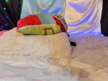 Liilly_Taylor1 Chaturbate stream image from April 14, 2025