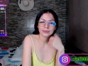 Mielikki01 Chaturbate stream image from April 14, 2025