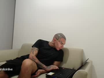 Camiloinlive Chaturbate stream image from April 15, 2025