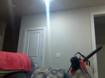 Johnjones585121 Chaturbate stream image from April 15, 2025