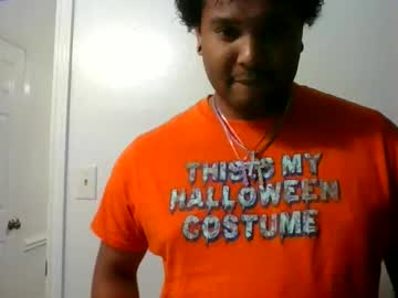 Silmahicc Chaturbate stream image from April 15, 2025