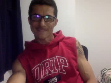 Brunocosta76 Chaturbate stream image from April 15, 2025
