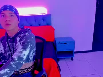Virtualdiva_ Chaturbate stream image from April 15, 2025