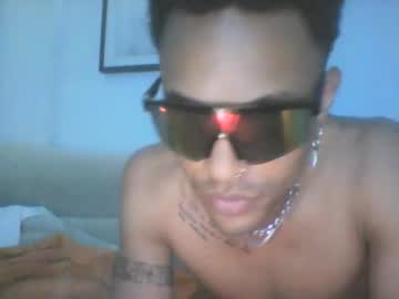 Boloh310 Chaturbate stream image from April 15, 2025