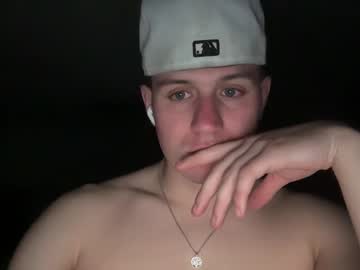 Buzz5127 Chaturbate stream image from April 15, 2025