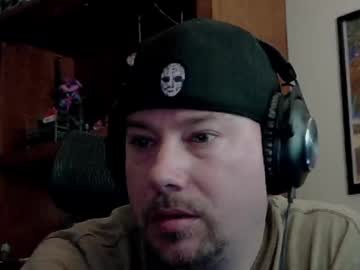 Delta8282 Chaturbate stream image from April 15, 2025