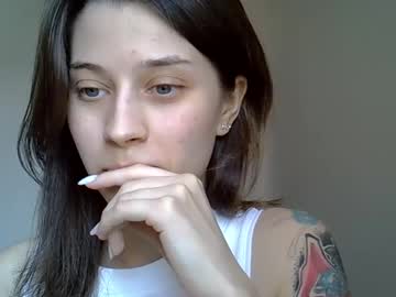 1katty1 Chaturbate stream image from April 15, 2025