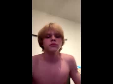 Deavenup Chaturbate stream image from April 15, 2025