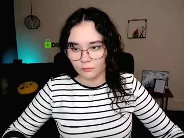 Lesli_Shine Chaturbate stream image from April 15, 2025