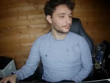 Starfsimon Chaturbate stream image from April 15, 2025