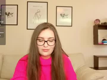 Carolkisss Chaturbate stream image from April 15, 2025
