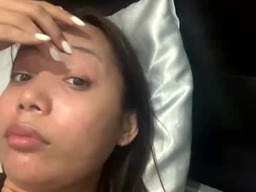 Urladyamira Chaturbate stream image from April 15, 2025