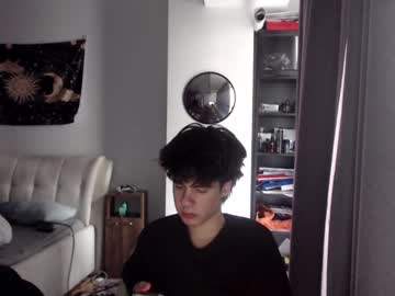 Vinnie_06 Chaturbate stream image from April 15, 2025